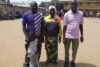 Le responsable CSI Franco Majok (à droite) a rencontré la famille dans le camp de réfugiés de Jos. (csi)