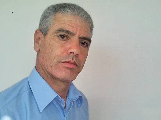 Slimane Bouhafs a été condamné à trois ans de prison. Son état de santé est très inquiétant ; il a dû être transféré à cause des menaces de ses codétenus. (fb)