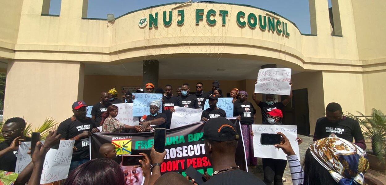 Le 18 décembre 2021, une manifestation a eu lieu à Abuja pour demander la libération de Luka Binniyat. sokapu