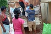 Des partenaires de CSI et des aides bénévoles préparent une distribution de vivres dans l’État fédéré du Jharkhand. (csi)