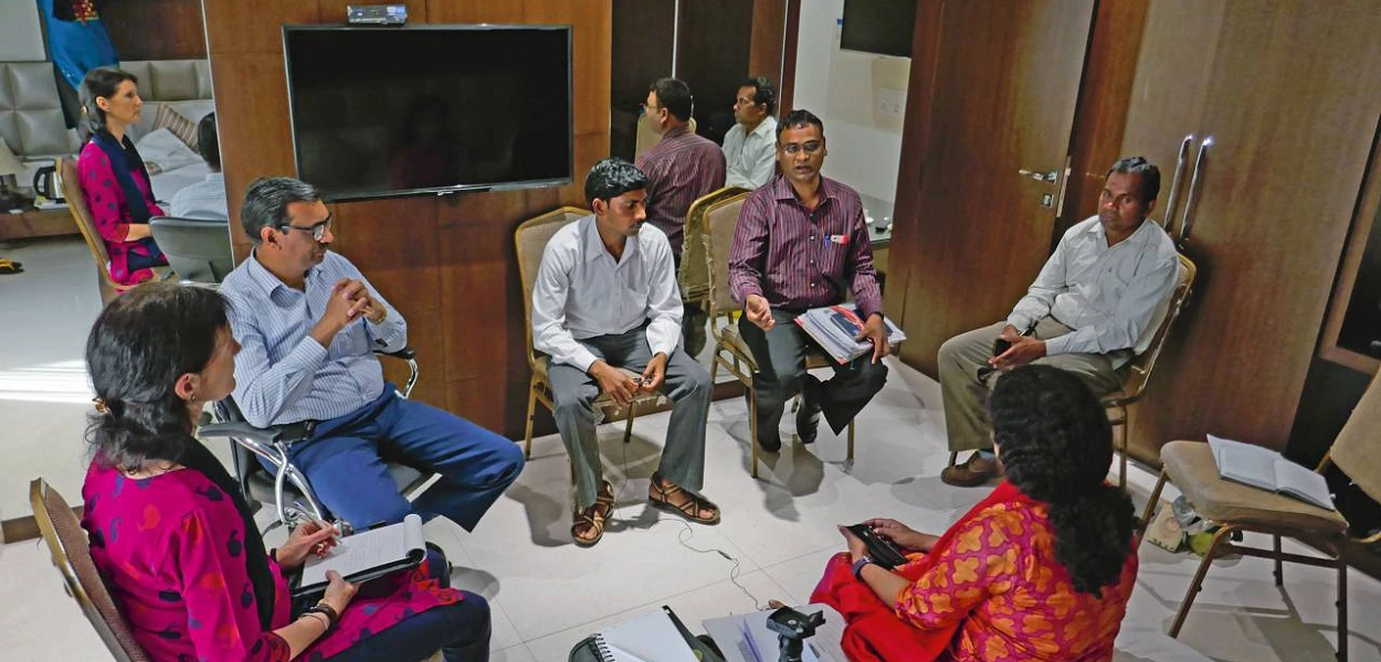 Pour l’entretien, les pasteurs Kumari et Khan ont rencontré l’équipe de CSI dans un hôtel à Raipur. (csi)