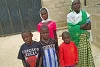 Avec ses enfants, Hannatu a trouvé un refuge dans un camp de réfugiés à Maiduguri. (csi)