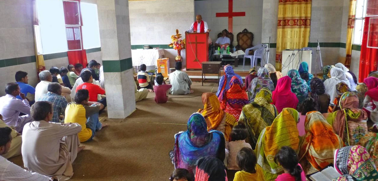 Des chrétiens pakistanais lors d’un service religieux. csi