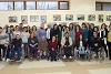 L’équipe du centre de réhabilitation avec Vardan Tadevossian et les patients. Après la fuite, la plupart d’entre eux ont pu être hébergés non loin de la capitale arménienne Erevan. fb